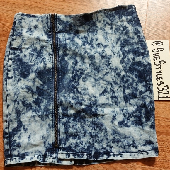 Washed Denim Jean Skirt - Picture 1 of 3